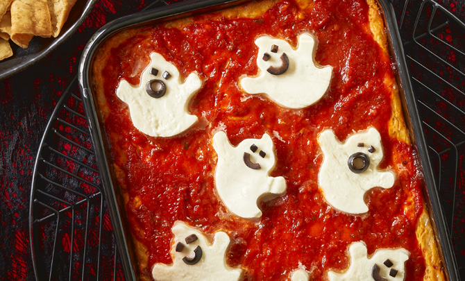 Mozzarella Ghost Pizza Dip