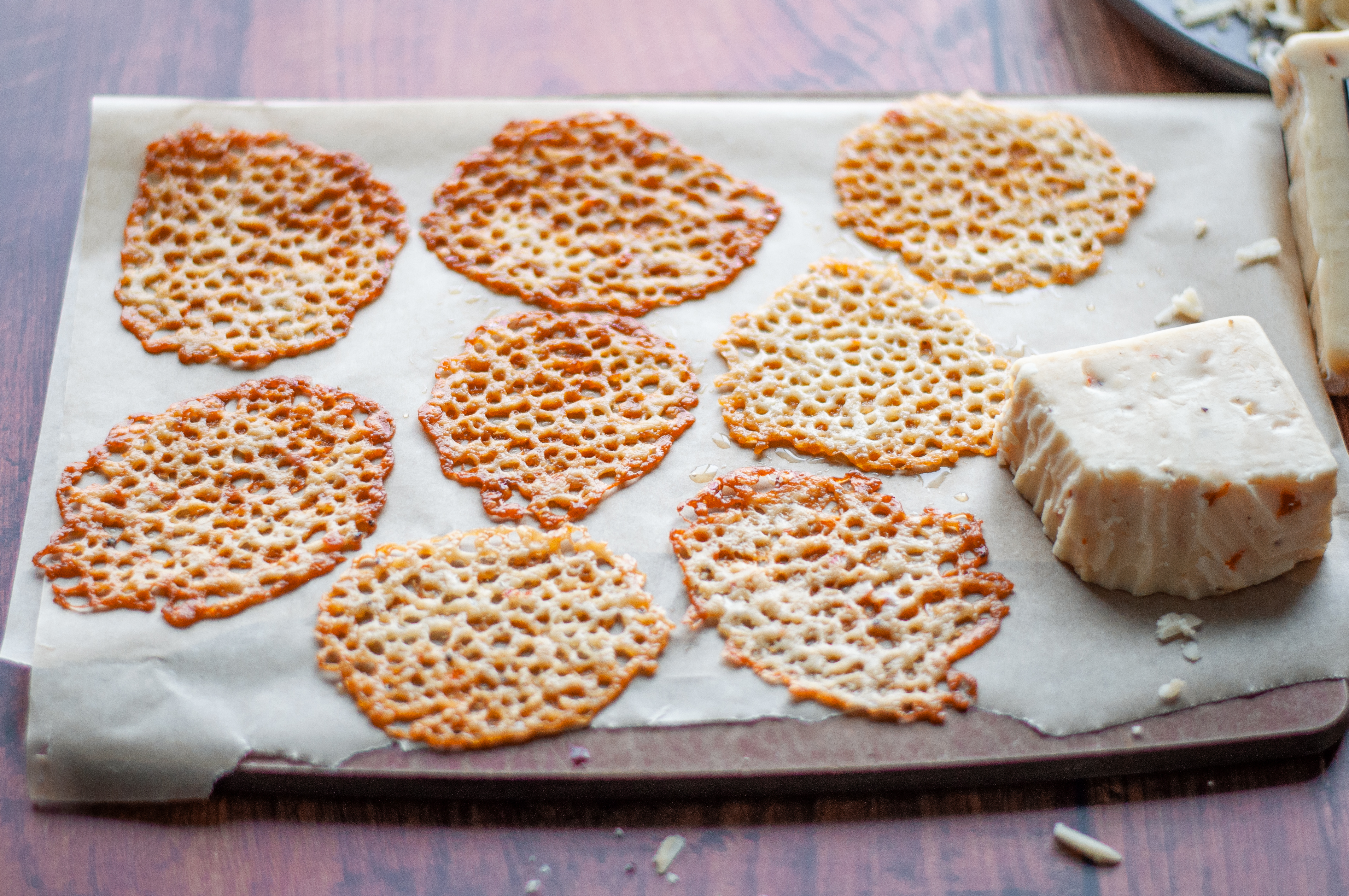 Cheddar Gruyere Cheese Crisps
